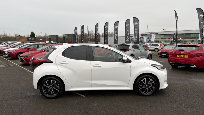 Toyota Yaris 1.5 Hybrid Design 5dr CVT Hybrid Hatchback